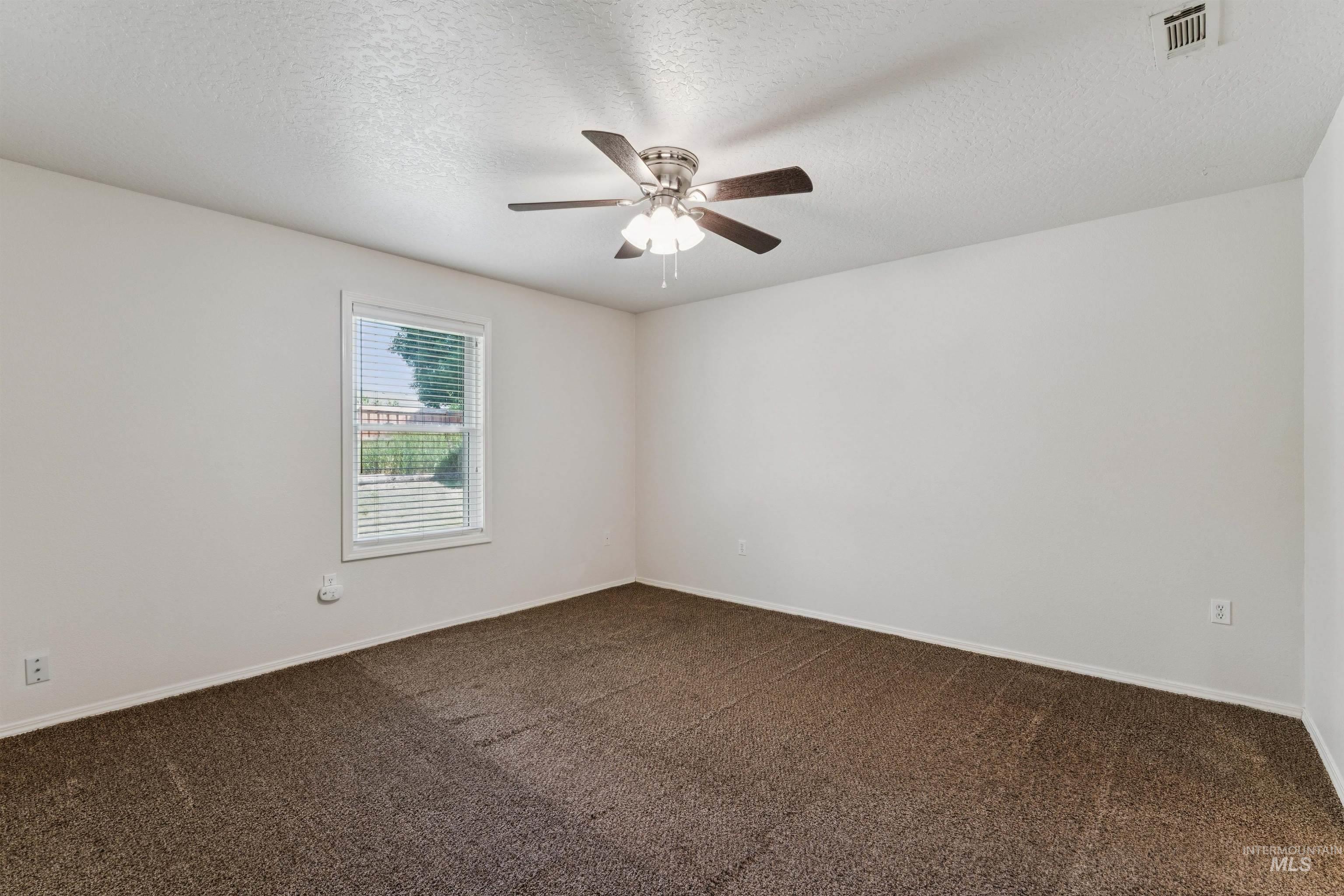 6484 S White Cliff Ave, Boise, Idaho 83709, 3 Bedrooms, 2 Bathrooms, Residential For Sale, Price $375,000,MLS 98990881