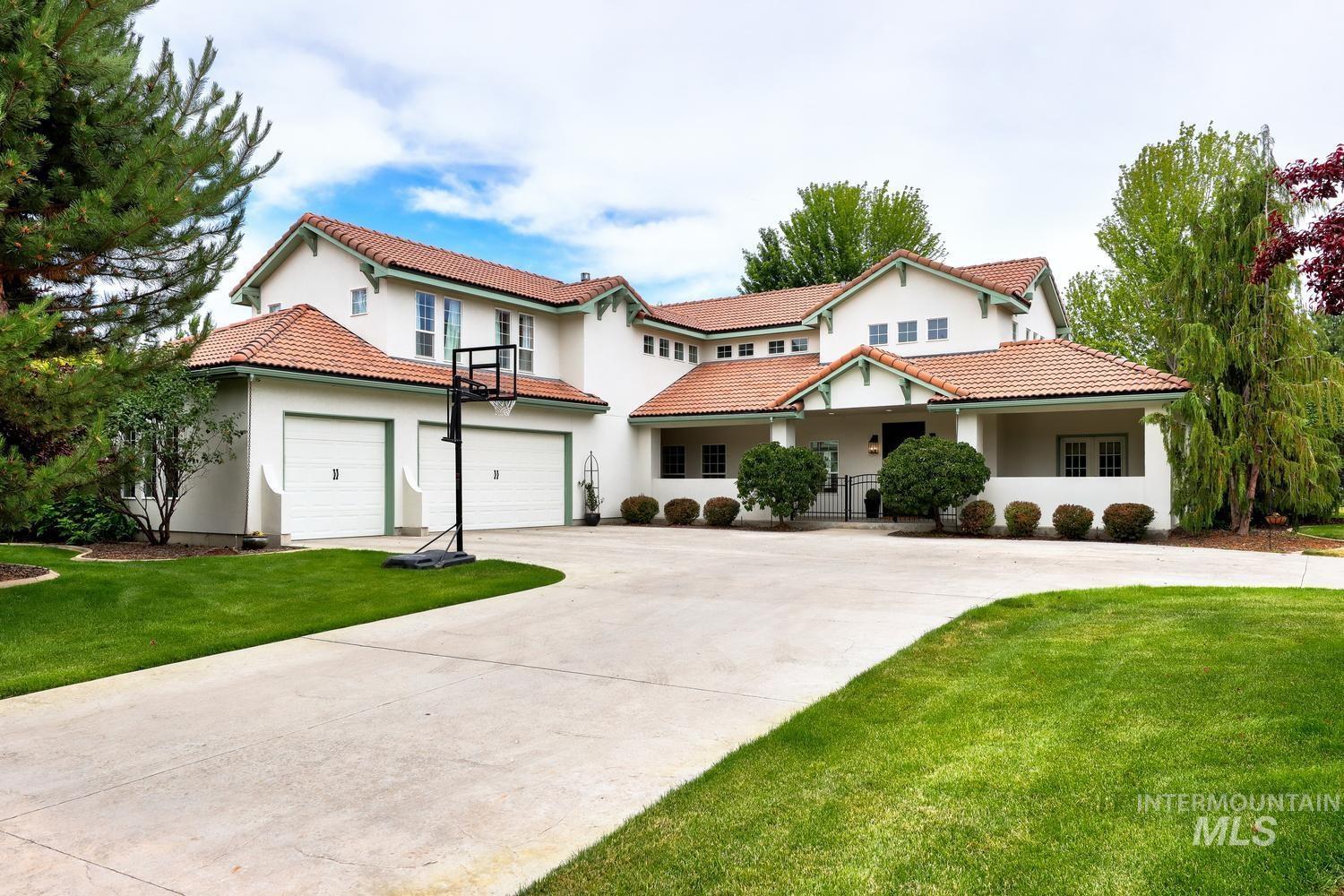 3434 S Kingsbury Way, Eagle, Idaho 83616, 4 Bedrooms, 3.5 Bathrooms, Residential For Sale, Price $1,525,000,MLS 98990883