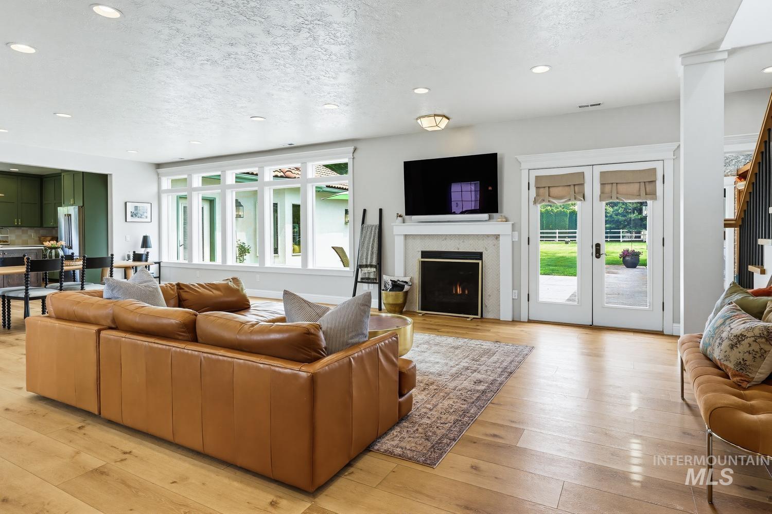 3434 S Kingsbury Way, Eagle, Idaho 83616, 4 Bedrooms, 3.5 Bathrooms, Residential For Sale, Price $1,525,000,MLS 98990883