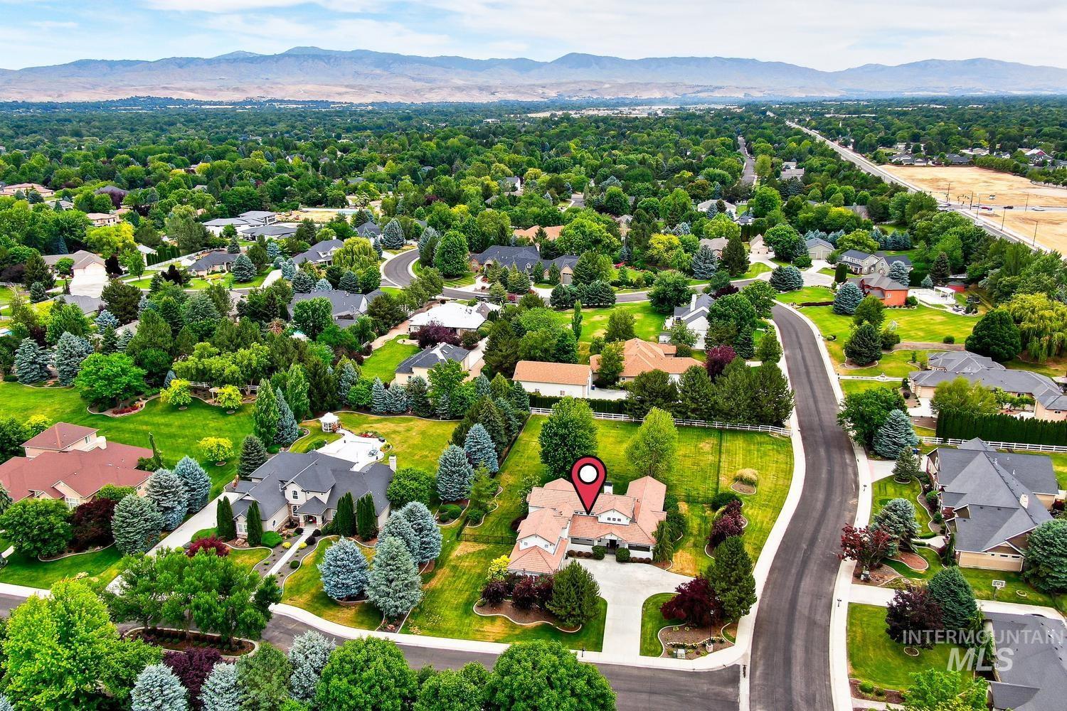 3434 S Kingsbury Way, Eagle, Idaho 83616, 4 Bedrooms, 3.5 Bathrooms, Residential For Sale, Price $1,525,000,MLS 98990883