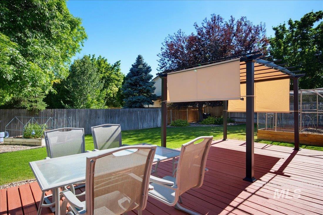 11367 W Hinsdale Ct, Boise, Idaho 83713, 3 Bedrooms, 2 Bathrooms, Residential For Sale, Price $444,900,MLS 98990884