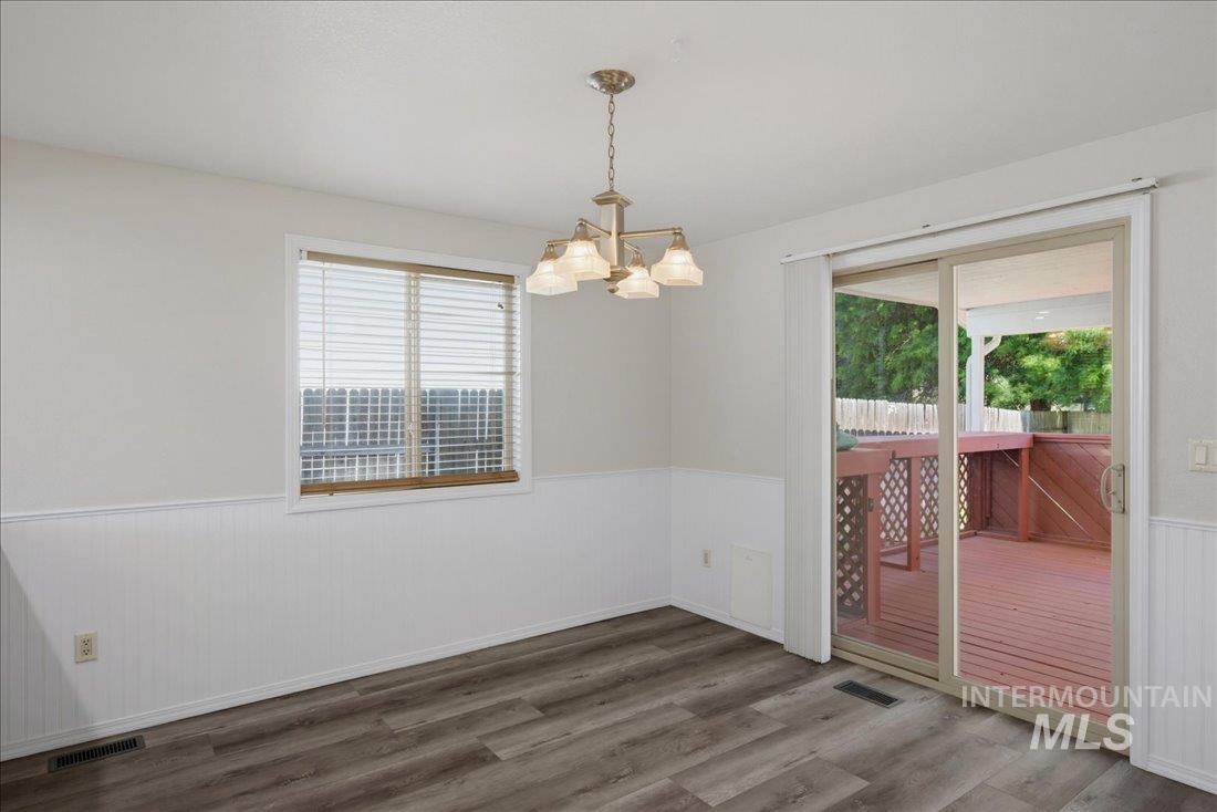 11367 W Hinsdale Ct, Boise, Idaho 83713, 3 Bedrooms, 2 Bathrooms, Residential For Sale, Price $444,900,MLS 98990884