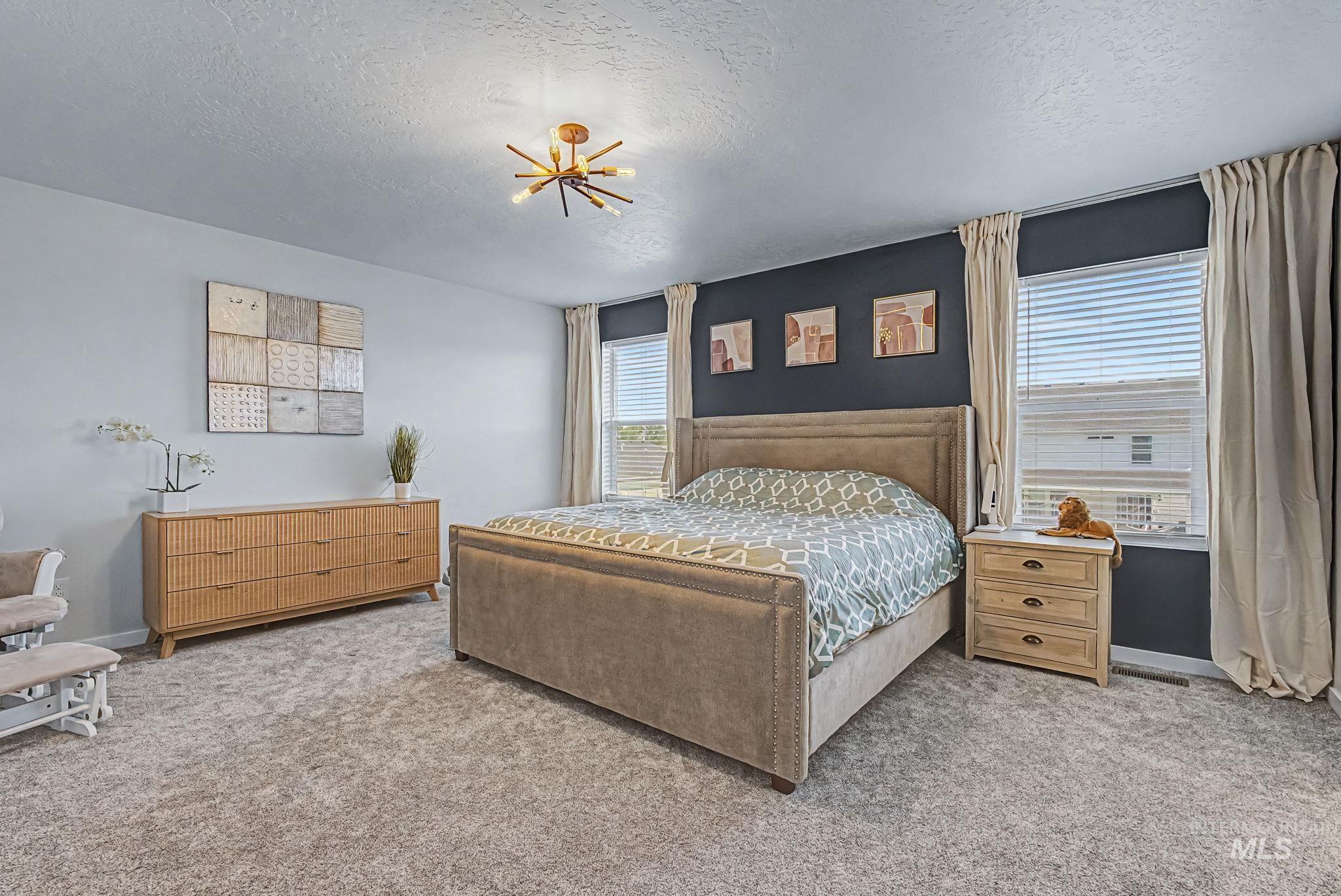 5318 E Grizzly, Nampa, Idaho 83687, 4 Bedrooms, 2.5 Bathrooms, Residential For Sale, Price $565,000,MLS 98990885