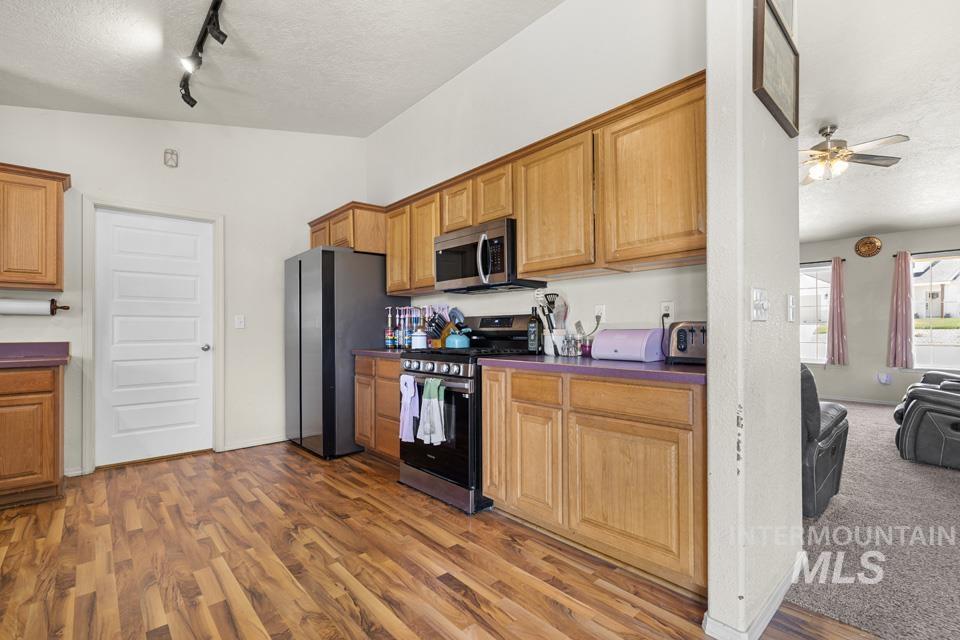 880 S Iowa Ave, Payette, Idaho 83661, 3 Bedrooms, 2 Bathrooms, Residential For Sale, Price $365,000,MLS 98990886