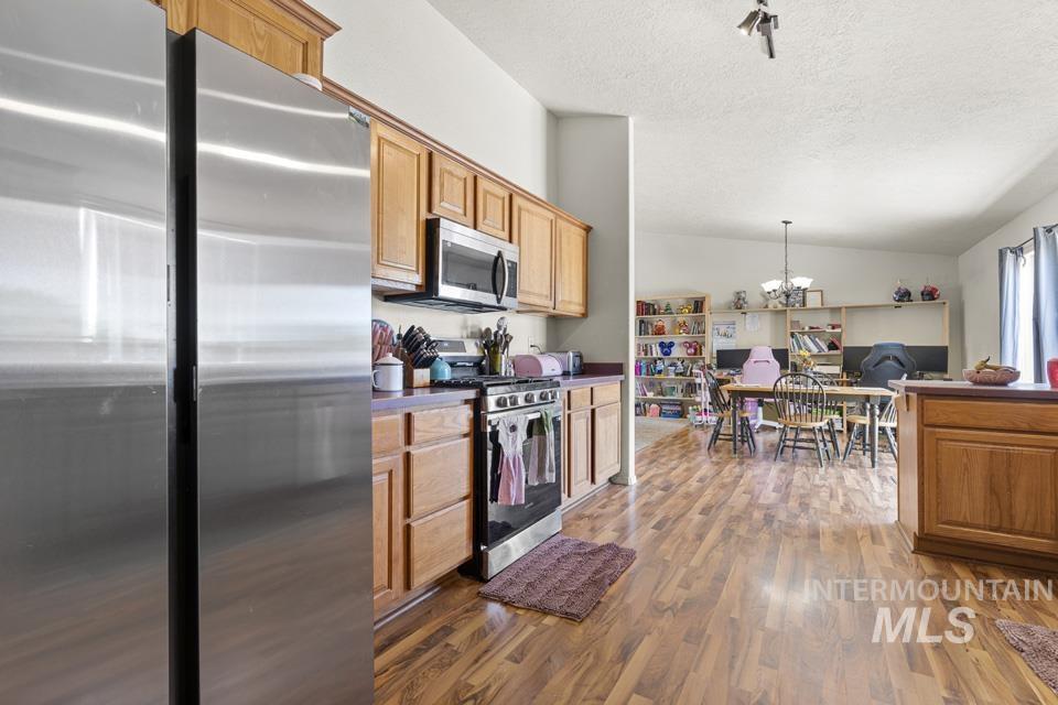 880 S Iowa Ave, Payette, Idaho 83661, 3 Bedrooms, 2 Bathrooms, Residential For Sale, Price $365,000,MLS 98990886