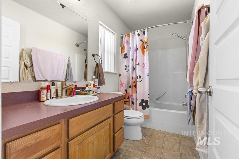 880 S Iowa Ave, Payette, Idaho 83661, 3 Bedrooms, 2 Bathrooms, Residential For Sale, Price $365,000,MLS 98990886
