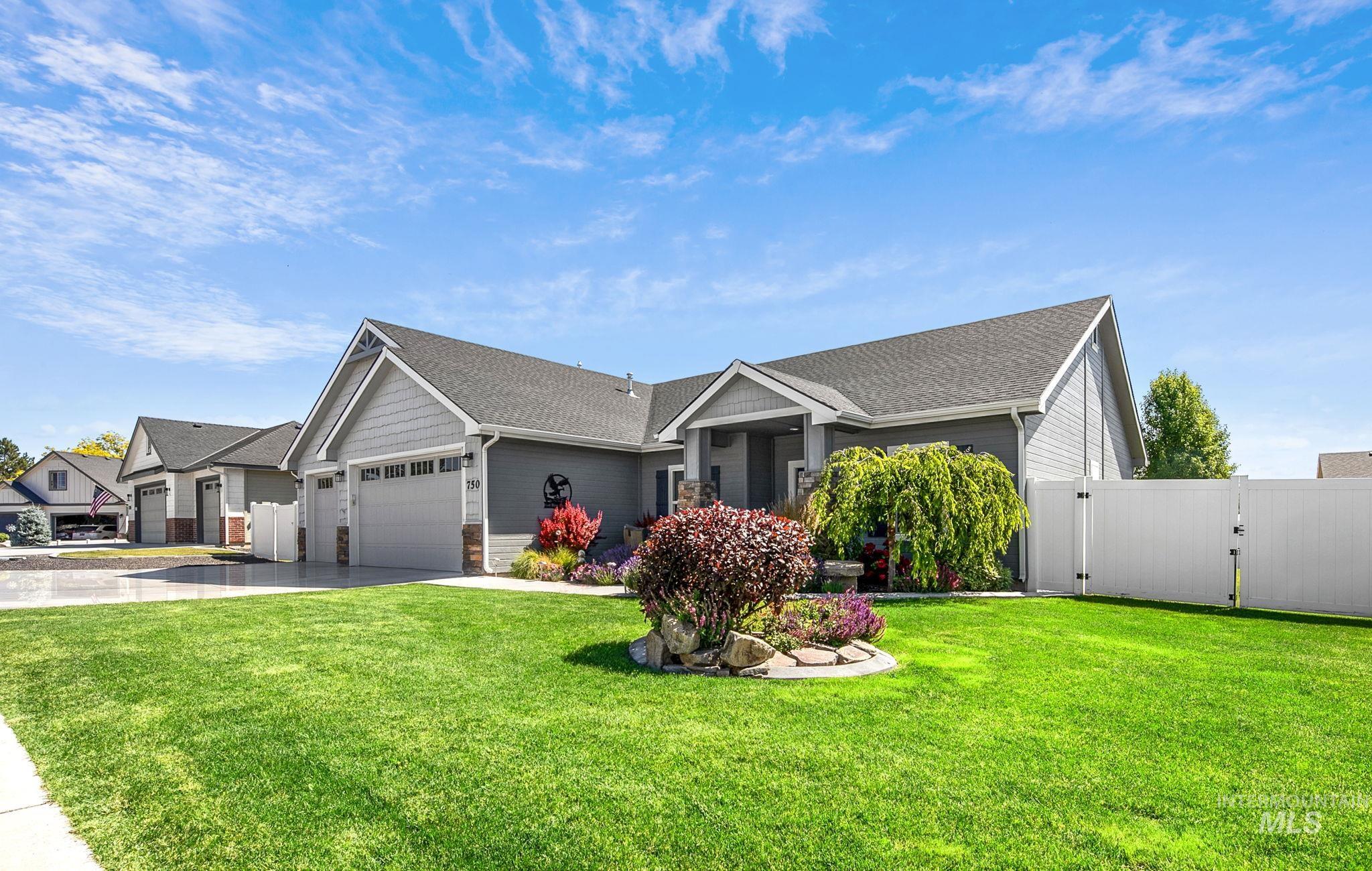 750 Zinnia St, Fruitland, Idaho 83619, 3 Bedrooms, 2 Bathrooms, Residential For Sale, Price $448,000,MLS 98990887