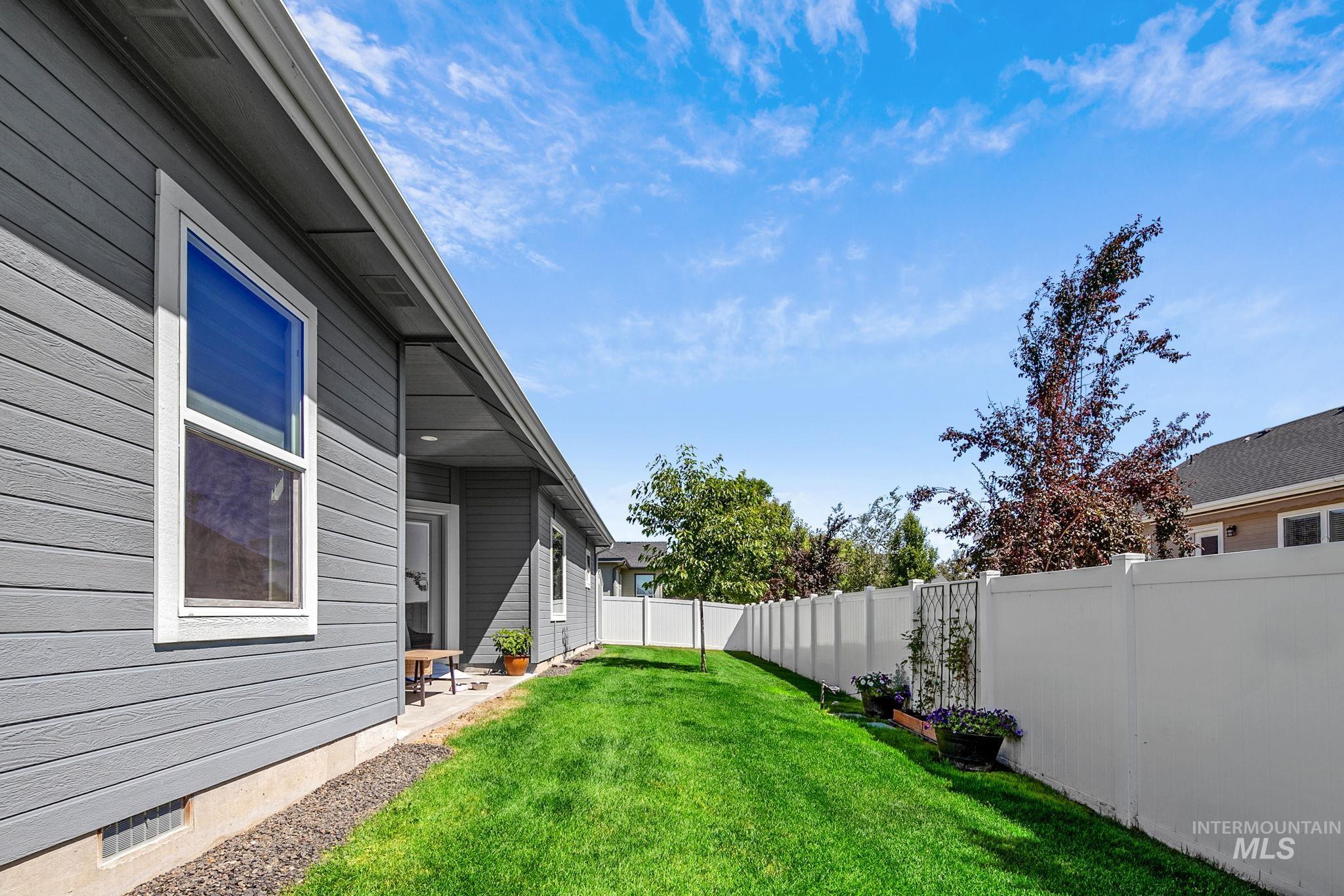 750 Zinnia St, Fruitland, Idaho 83619, 3 Bedrooms, 2 Bathrooms, Residential For Sale, Price $448,000,MLS 98990887