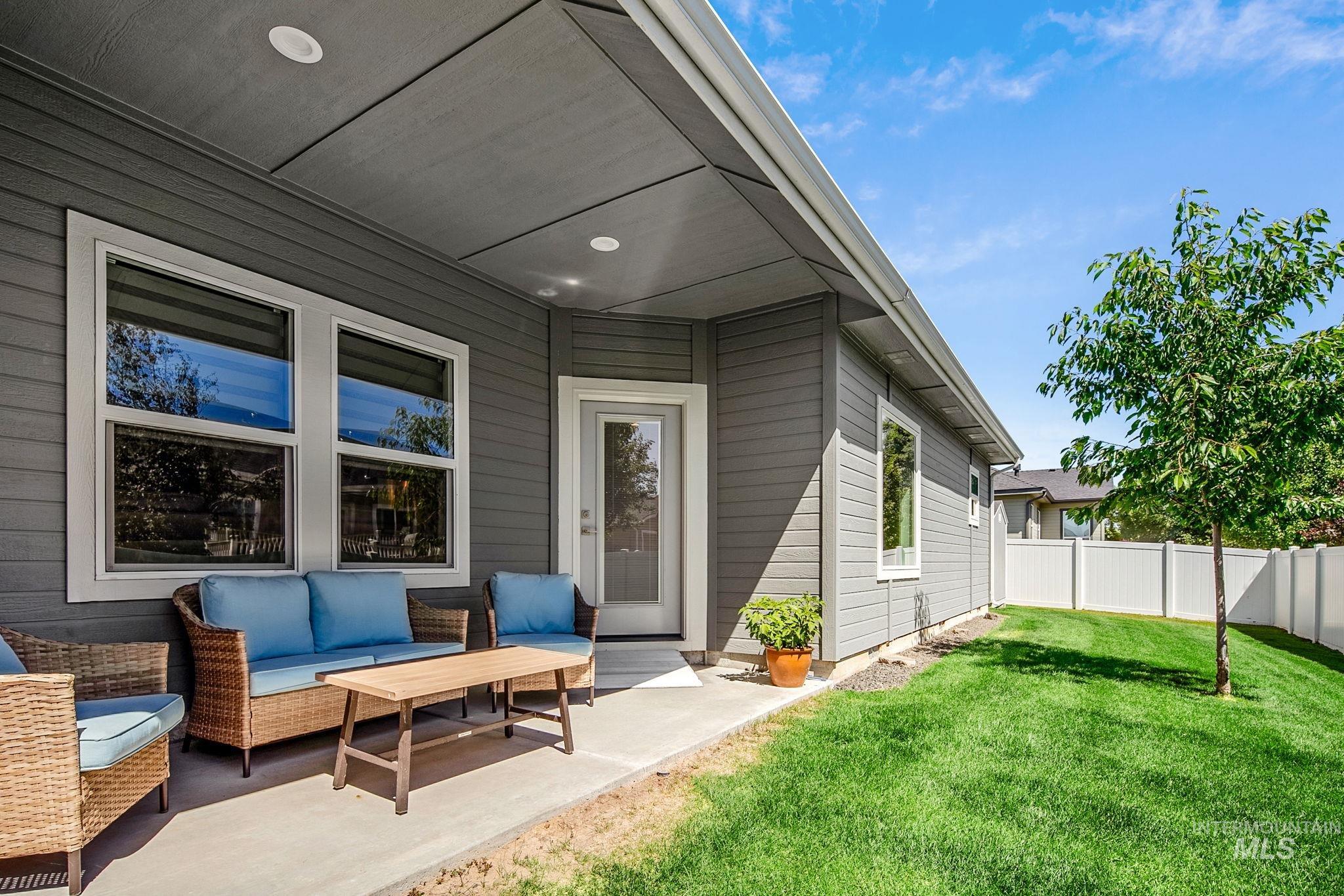 750 Zinnia St, Fruitland, Idaho 83619, 3 Bedrooms, 2 Bathrooms, Residential For Sale, Price $448,000,MLS 98990887