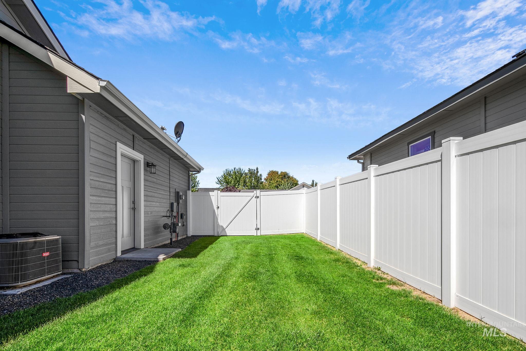 750 Zinnia St, Fruitland, Idaho 83619, 3 Bedrooms, 2 Bathrooms, Residential For Sale, Price $448,000,MLS 98990887