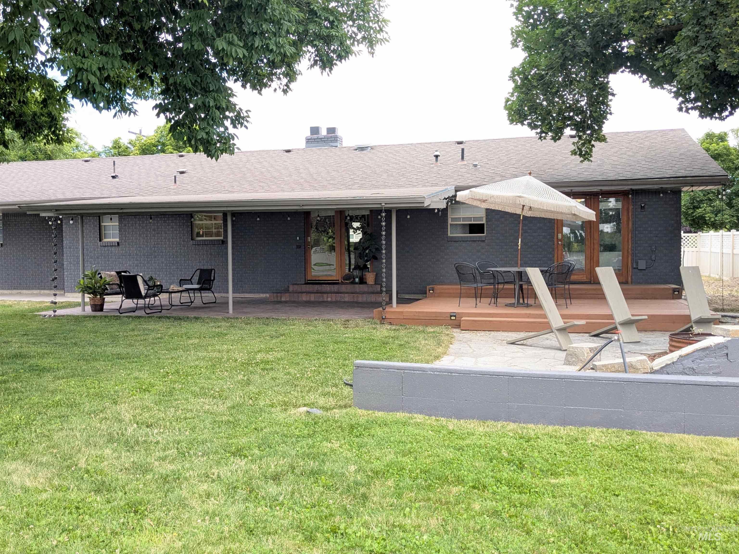 8709 W Ben Ct, Boise, Idaho 83714, 4 Bedrooms, 2 Bathrooms, Residential For Sale, Price $599,000,MLS 98990888