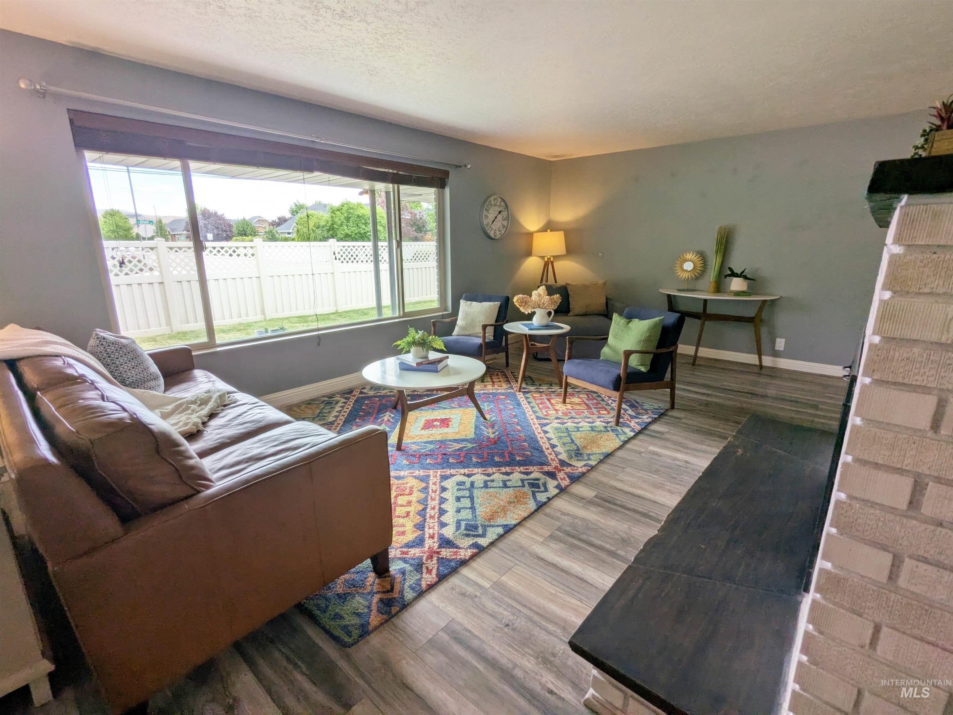 8709 W Ben Ct, Boise, Idaho 83714, 4 Bedrooms, 2 Bathrooms, Residential For Sale, Price $599,000,MLS 98990888