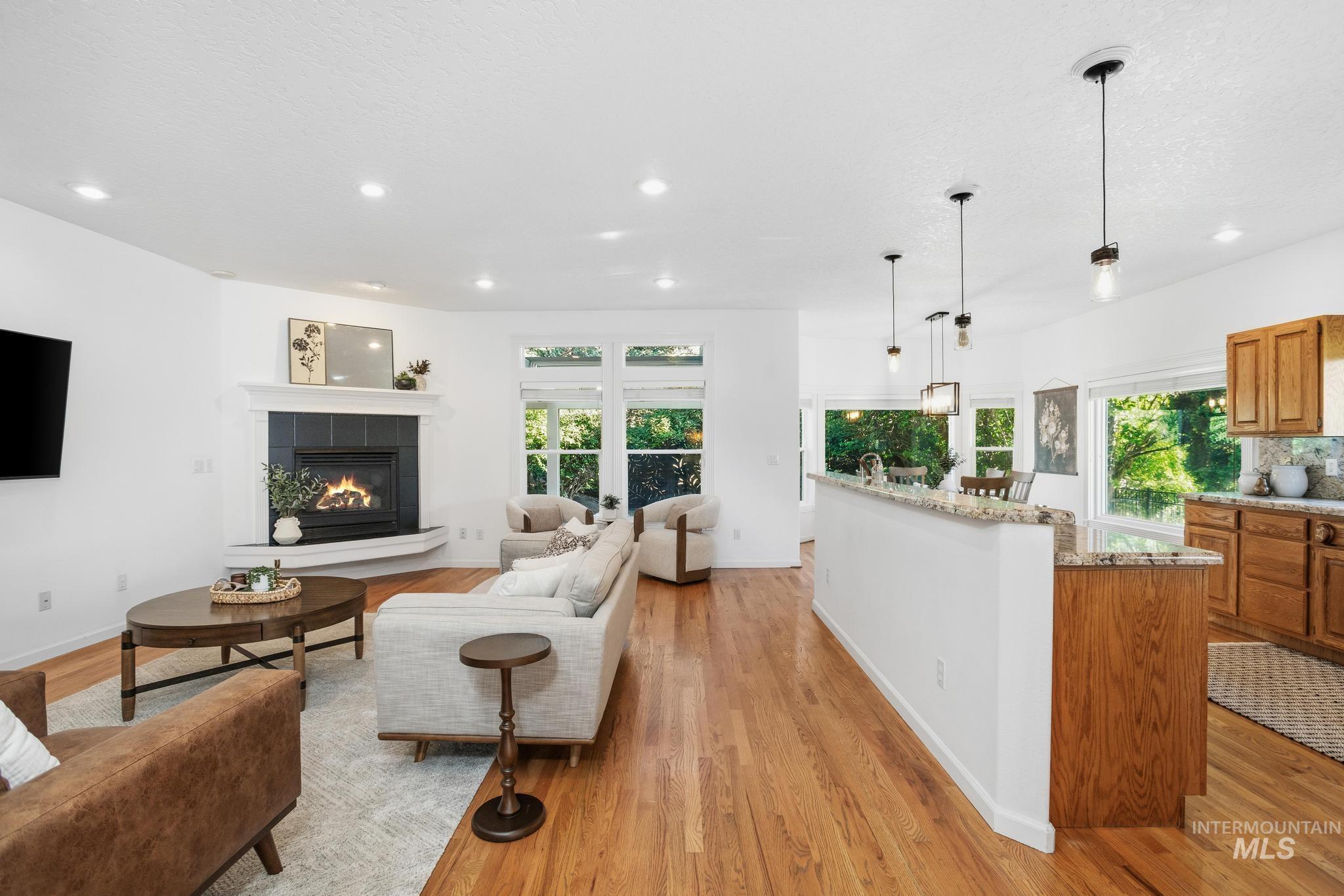 4415 W Quail Ridge Dr, Boise, Idaho 83703, 4 Bedrooms, 2 Bathrooms, Residential For Sale, Price $899,000,MLS 98990889