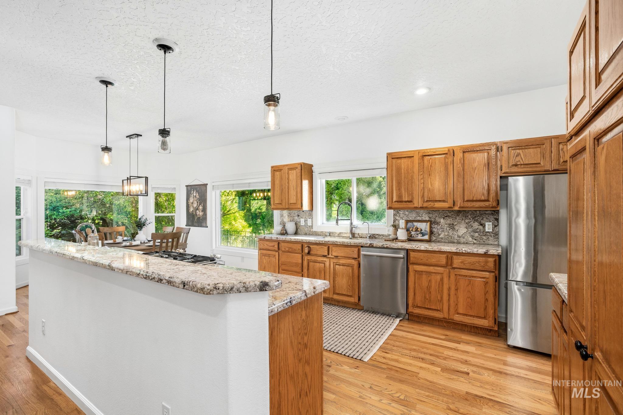 4415 W Quail Ridge Dr, Boise, Idaho 83703, 4 Bedrooms, 2 Bathrooms, Residential For Sale, Price $899,000,MLS 98990889
