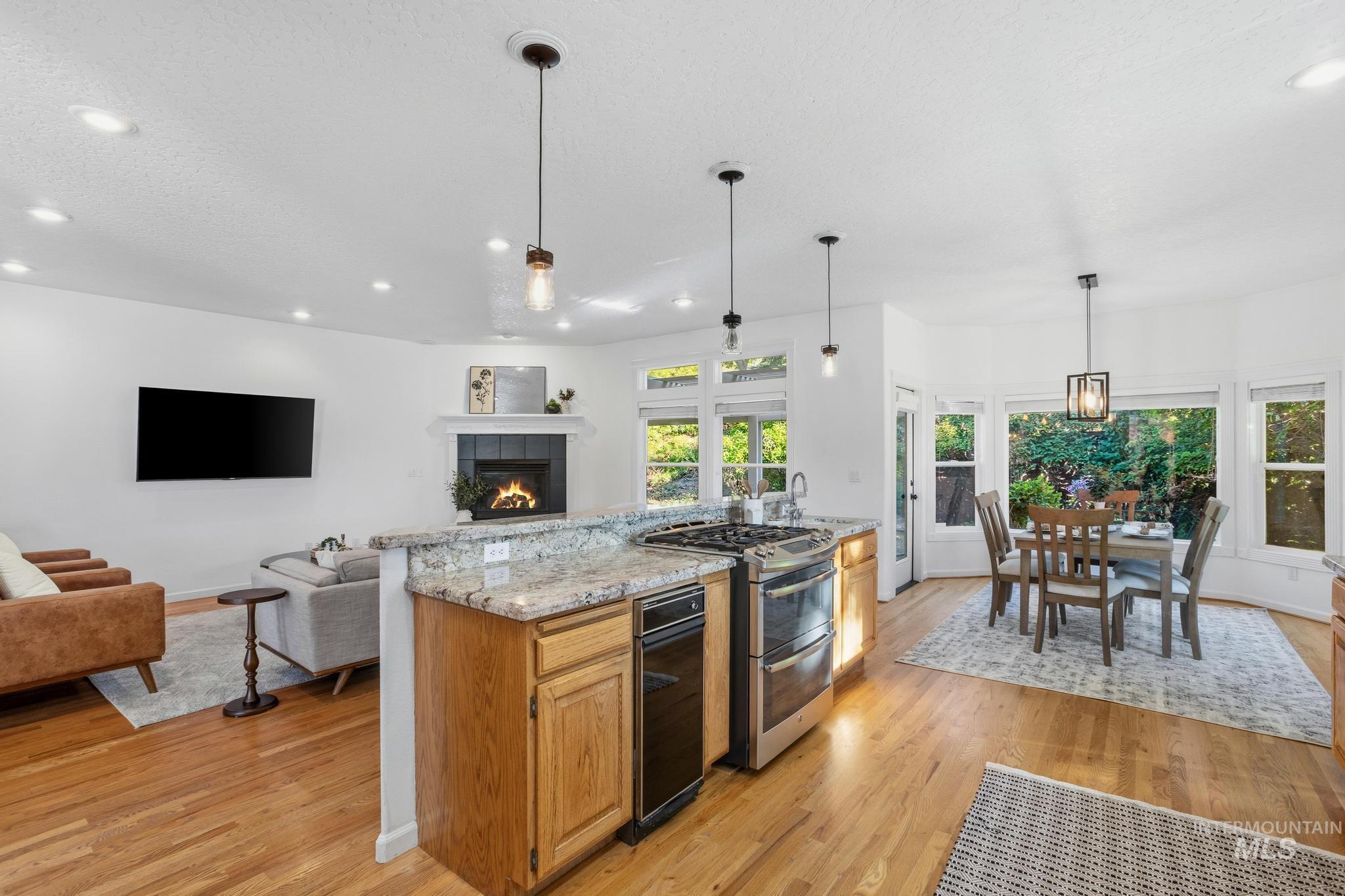 4415 W Quail Ridge Dr, Boise, Idaho 83703, 4 Bedrooms, 2 Bathrooms, Residential For Sale, Price $899,000,MLS 98990889