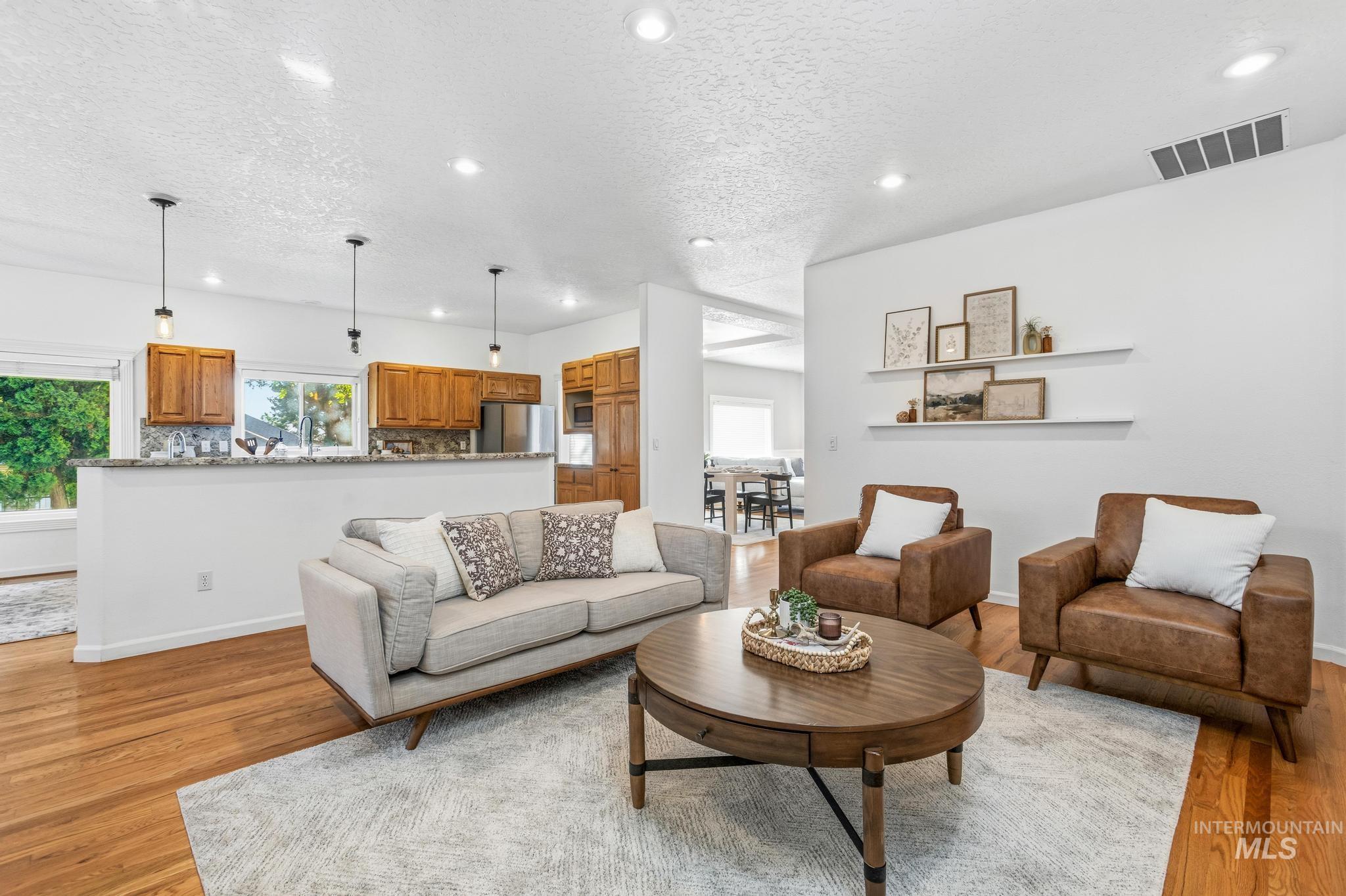 4415 W Quail Ridge Dr, Boise, Idaho 83703, 4 Bedrooms, 2 Bathrooms, Residential For Sale, Price $899,000,MLS 98990889