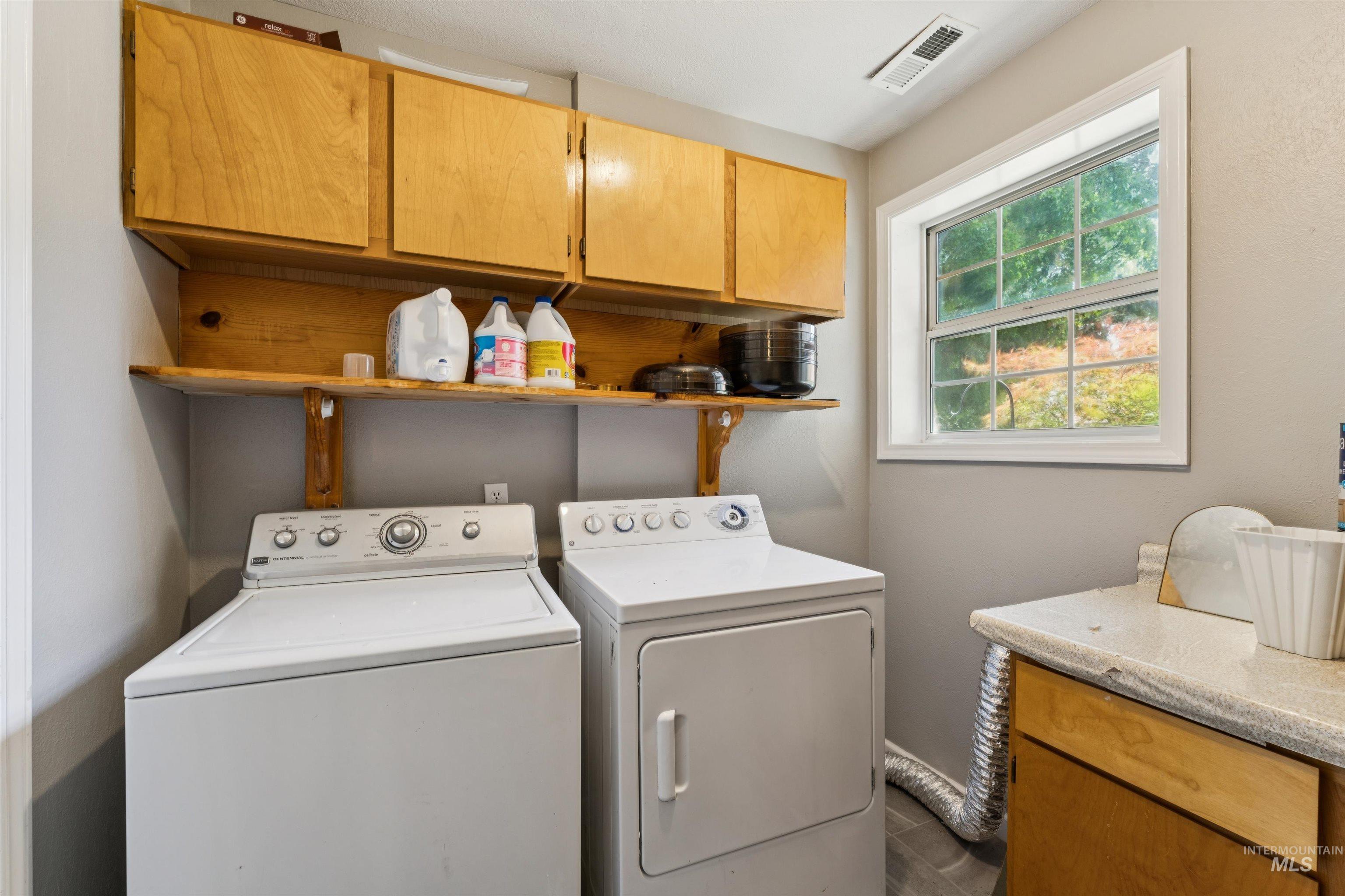 1958 N Coolwater Ave, Boise, Idaho 83713, 4 Bedrooms, 3 Bathrooms, Residential For Sale, Price $510,000,MLS 98990890