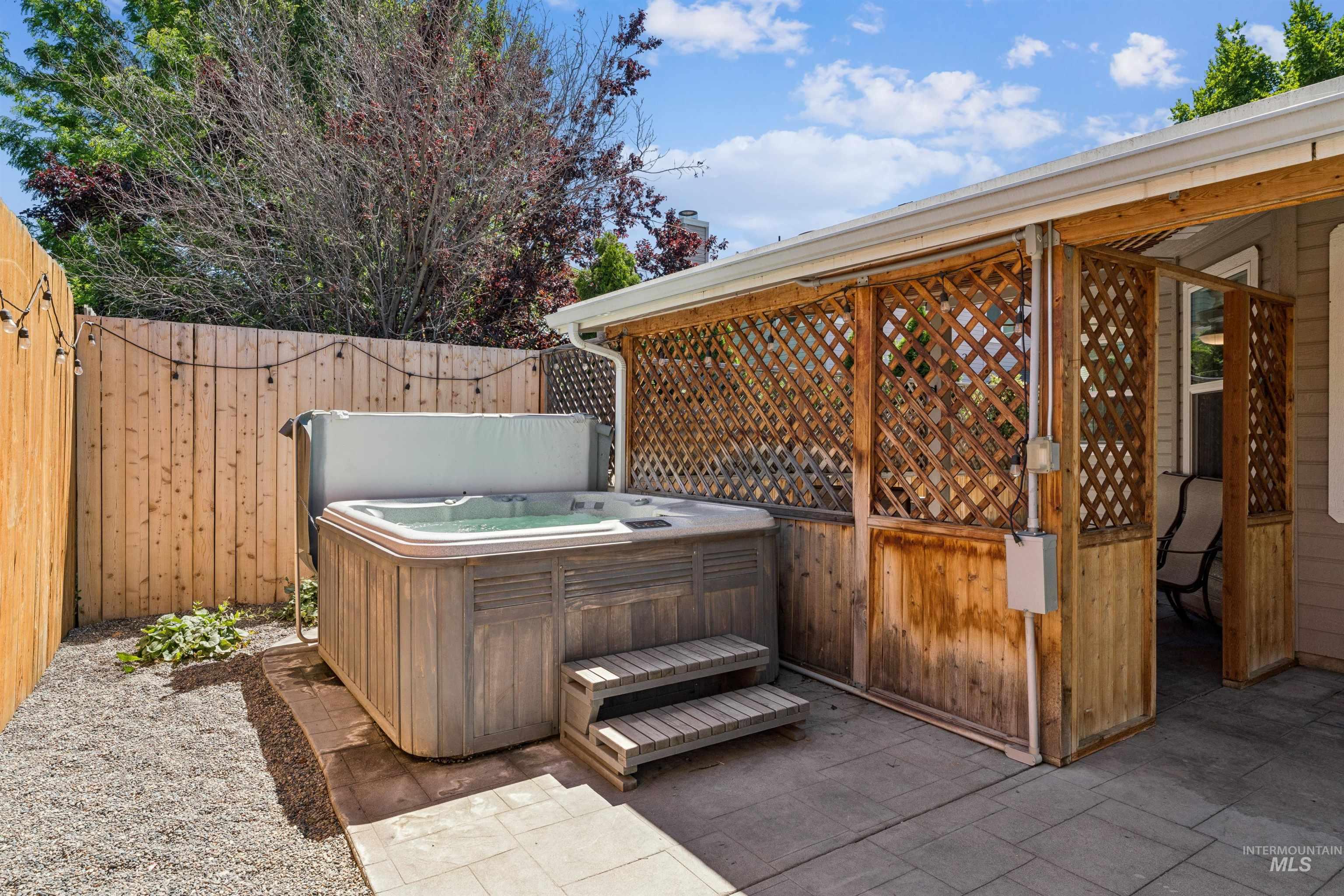 1958 N Coolwater Ave, Boise, Idaho 83713, 4 Bedrooms, 3 Bathrooms, Residential For Sale, Price $510,000,MLS 98990890