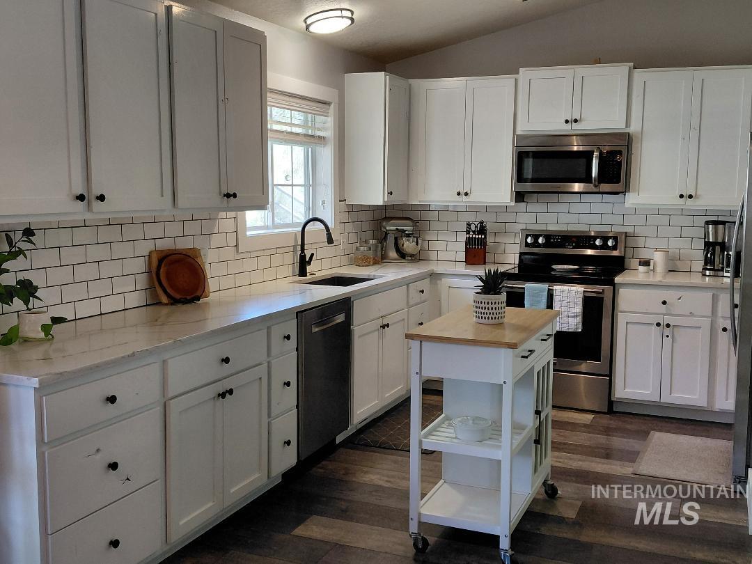 281 Tendoy Street, Bellevue, Idaho 83313, 3 Bedrooms, 2 Bathrooms, Residential For Sale, Price $765,000,MLS 98990896