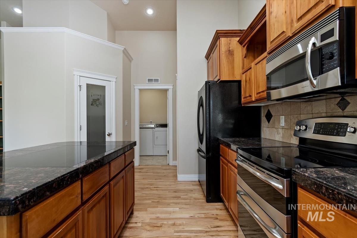 9802 W Blackpool Dr, Star, Idaho 83669, 3 Bedrooms, 2 Bathrooms, Residential For Sale, Price $530,000, 98990897