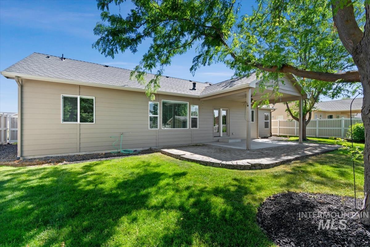 9802 W Blackpool Dr, Star, Idaho 83669, 3 Bedrooms, 2 Bathrooms, Residential For Sale, Price $530,000, 98990897