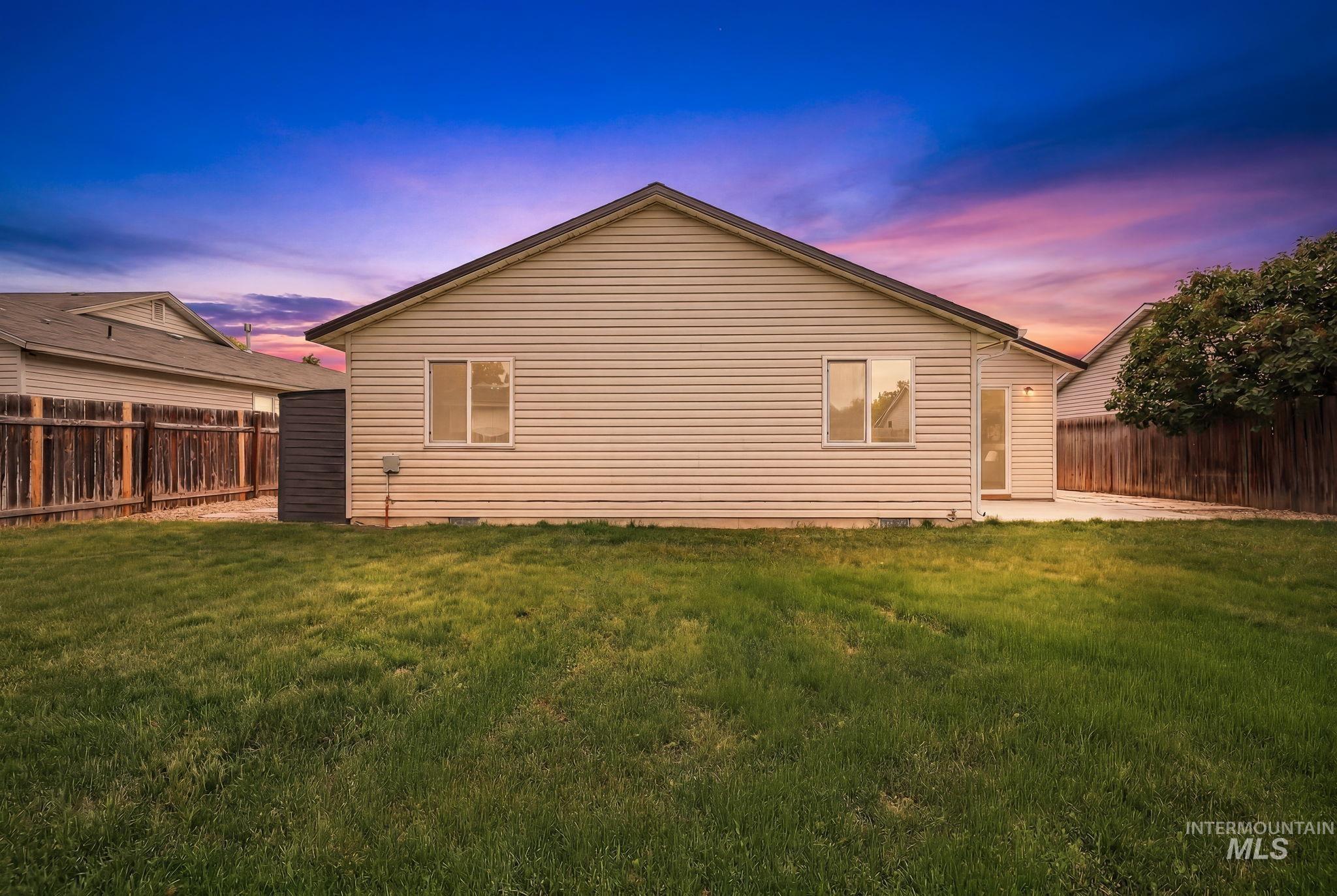 5512 Crimson Ave, Caldwell, Idaho 83607, 3 Bedrooms, 2 Bathrooms, Residential For Sale, Price $345,000, 98990902