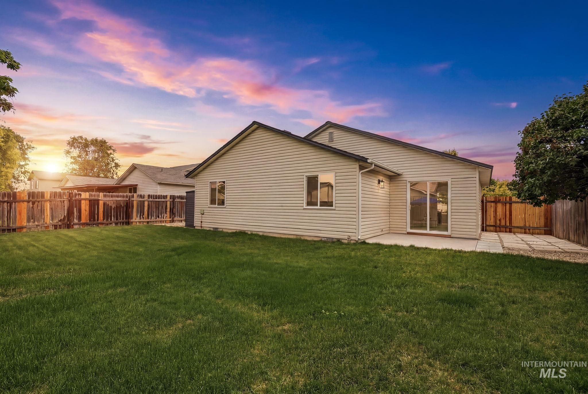 5512 Crimson Ave, Caldwell, Idaho 83607, 3 Bedrooms, 2 Bathrooms, Residential For Sale, Price $345,000, 98990902