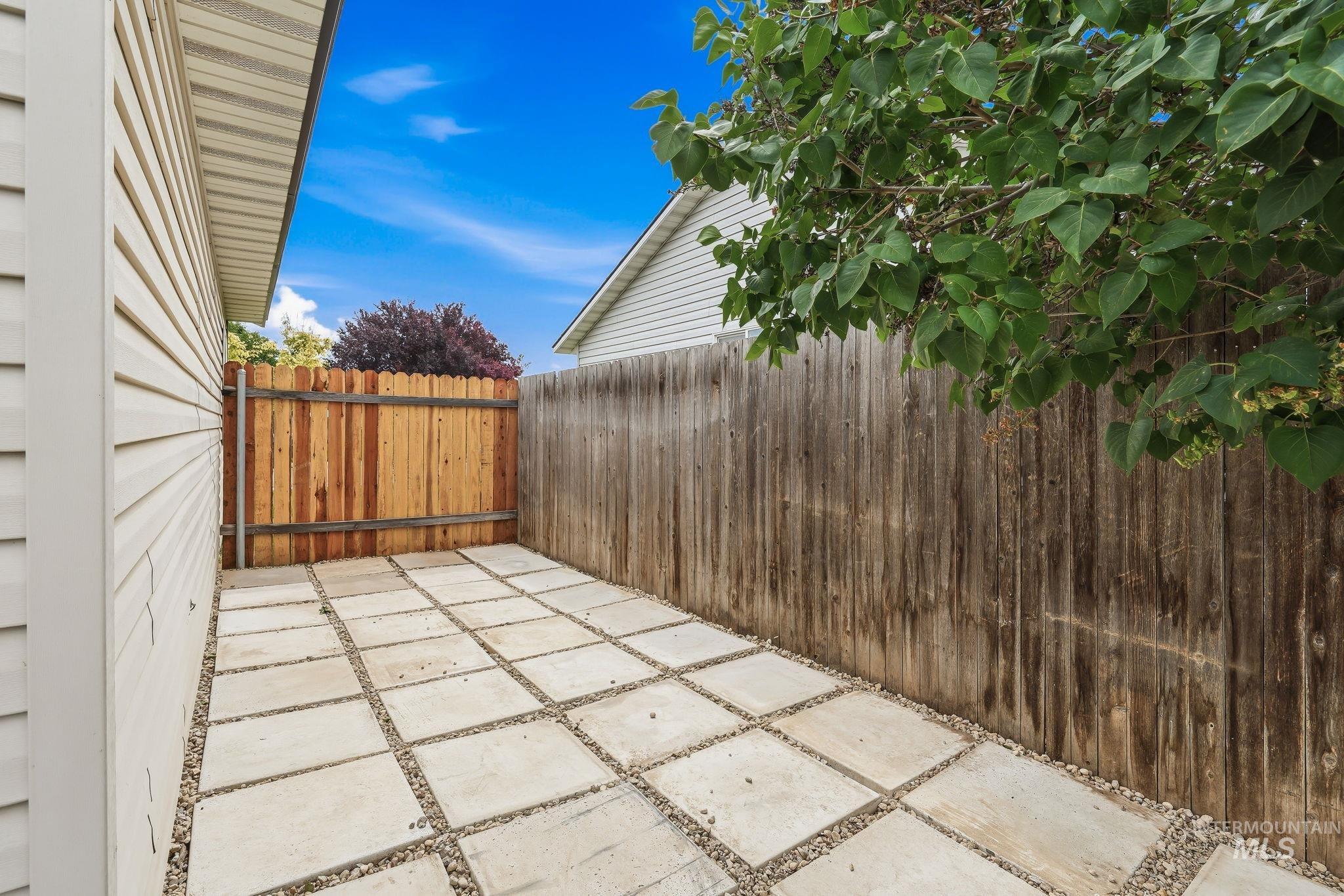 5512 Crimson Ave, Caldwell, Idaho 83607, 3 Bedrooms, 2 Bathrooms, Residential For Sale, Price $345,000, 98990902