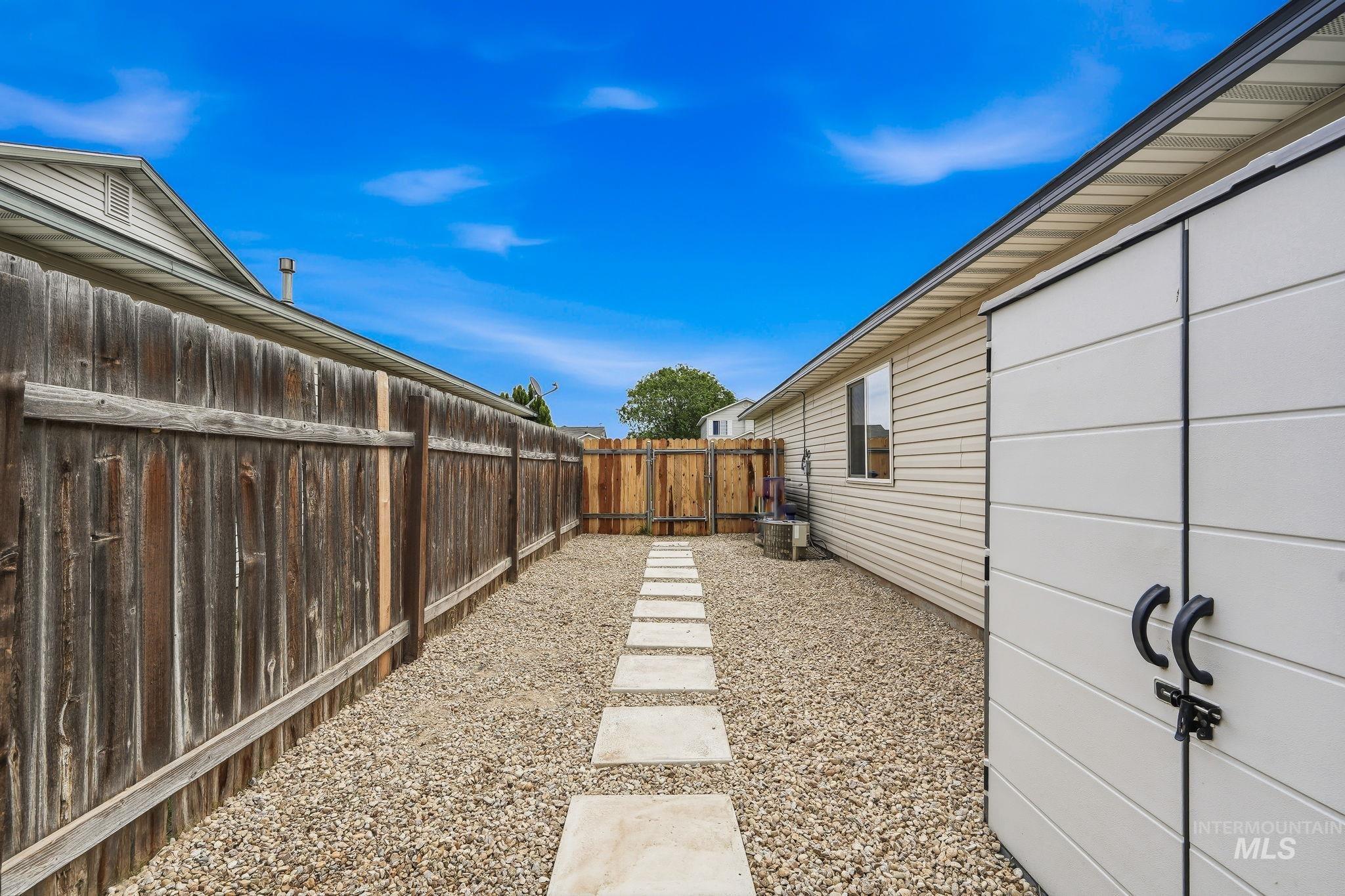 5512 Crimson Ave, Caldwell, Idaho 83607, 3 Bedrooms, 2 Bathrooms, Residential For Sale, Price $345,000, 98990902