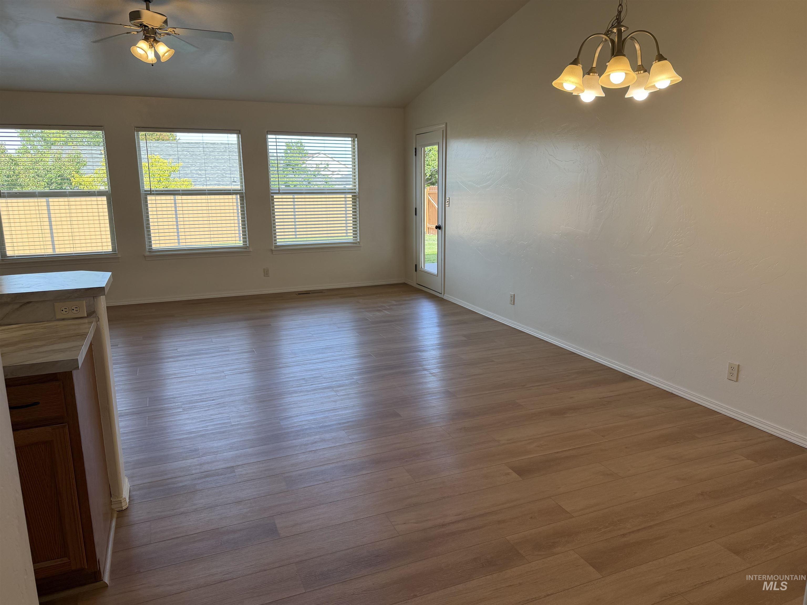 1135 Fiesta Way, Twin Falls, Idaho 83301-8264, 3 Bedrooms, 2 Bathrooms, Residential For Sale, Price $374,900, 98990903