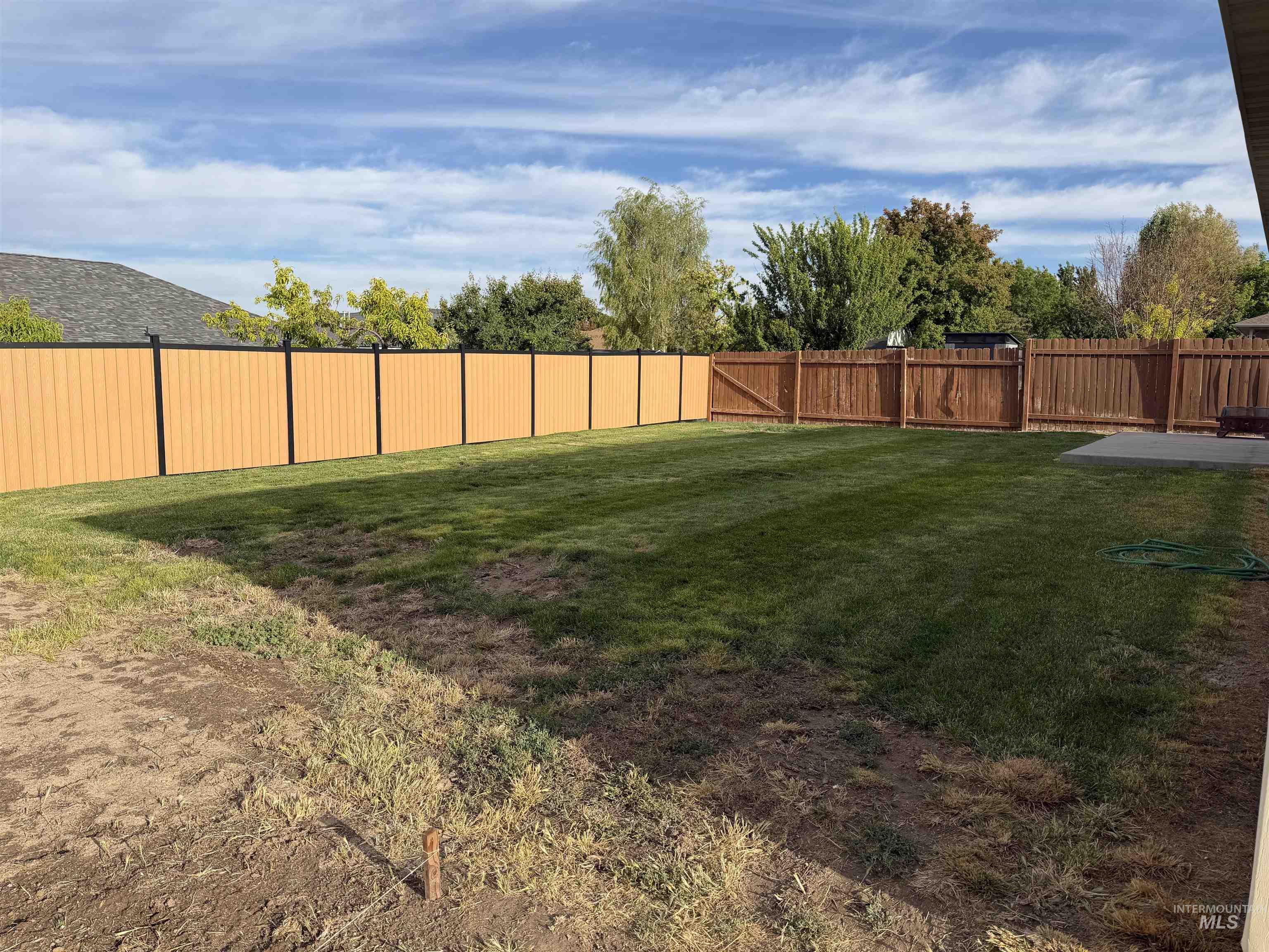1135 Fiesta Way, Twin Falls, Idaho 83301-8264, 3 Bedrooms, 2 Bathrooms, Residential For Sale, Price $374,900, 98990903