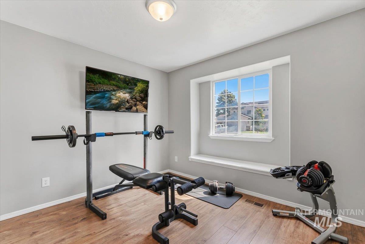 5222 Weston Avenue, Caldwell, Idaho 83607, 5 Bedrooms, 2 Bathrooms, Residential For Sale, Price $425,000, 98990904