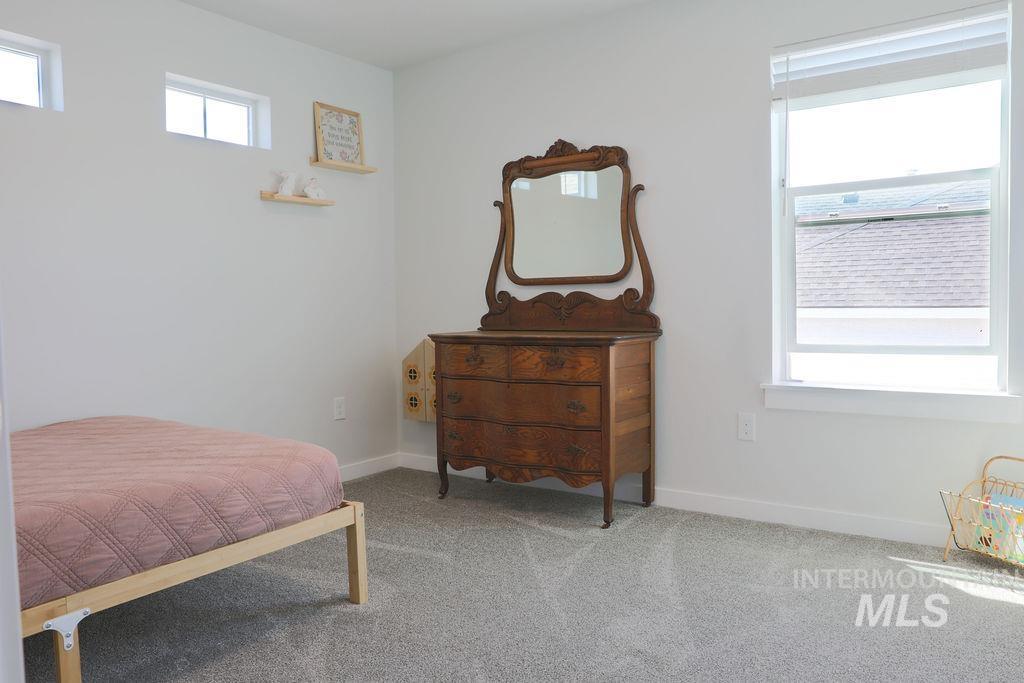 3065 N Mountain Lake Ave, Star, Idaho 83669-6358, 5 Bedrooms, 2.5 Bathrooms, Residential For Sale, Price $629,900,MLS 98990905