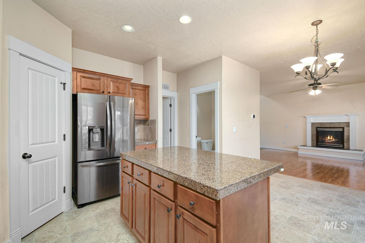 2523 Summercrest, Caldwell, Idaho 83605, 5 Bedrooms, 2.5 Bathrooms, Residential For Sale, Price $400,000, 98990908