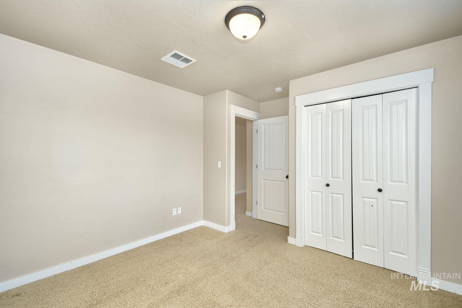 2523 Summercrest, Caldwell, Idaho 83605, 5 Bedrooms, 2.5 Bathrooms, Residential For Sale, Price $400,000, 98990908
