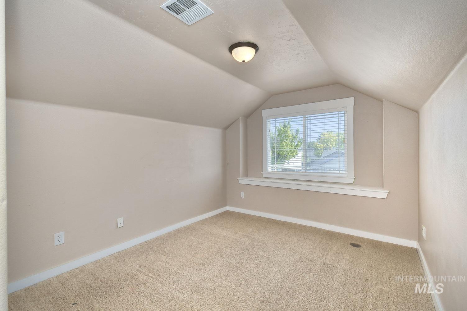 2523 Summercrest, Caldwell, Idaho 83605, 5 Bedrooms, 2.5 Bathrooms, Residential For Sale, Price $400,000, 98990908