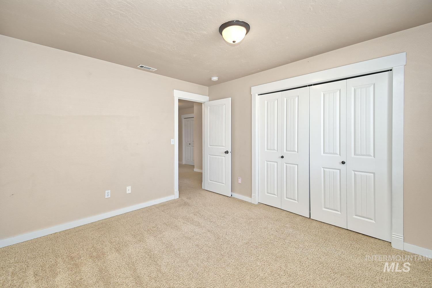 2523 Summercrest, Caldwell, Idaho 83605, 5 Bedrooms, 2.5 Bathrooms, Residential For Sale, Price $400,000, 98990908