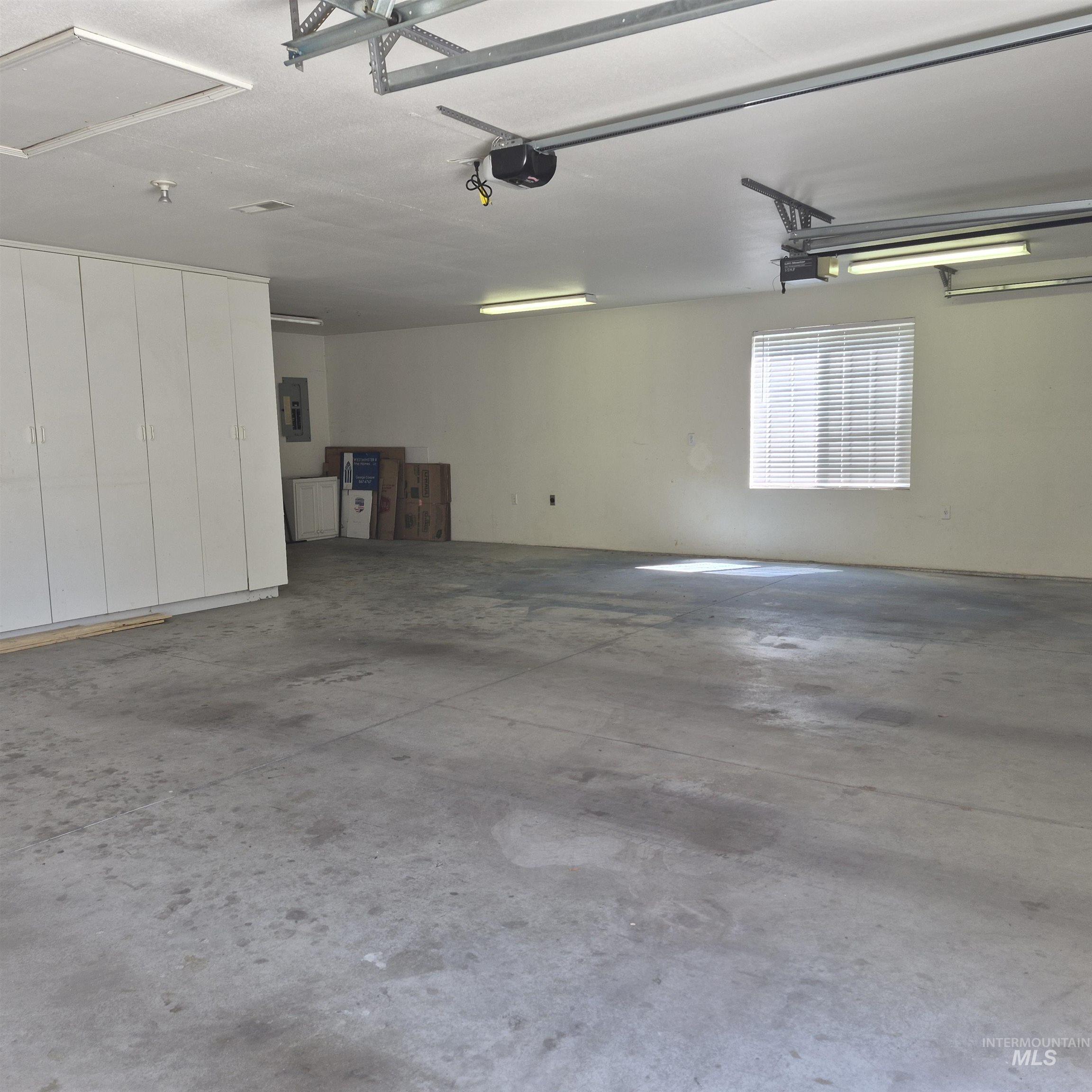 1939 N Sevenoaks Way, Eagle, Idaho 83616, 3 Bedrooms, 2.5 Bathrooms, Residential For Sale, Price $617,000,MLS 98990913