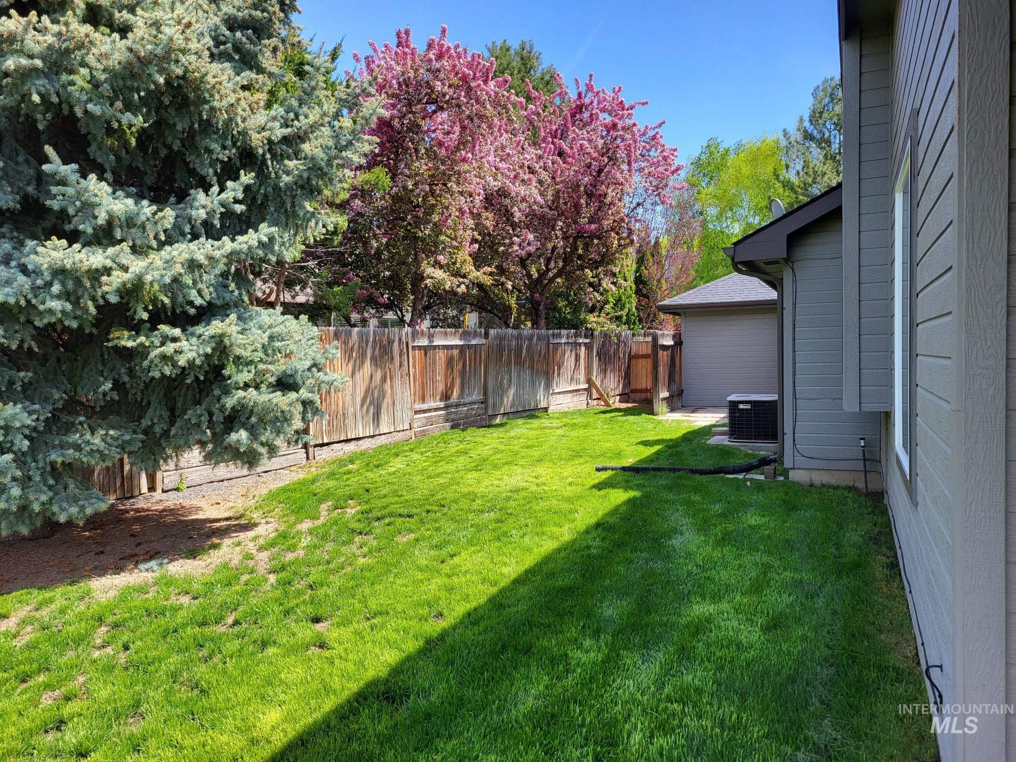 1939 N Sevenoaks Way, Eagle, Idaho 83616, 3 Bedrooms, 2.5 Bathrooms, Residential For Sale, Price $617,000,MLS 98990913