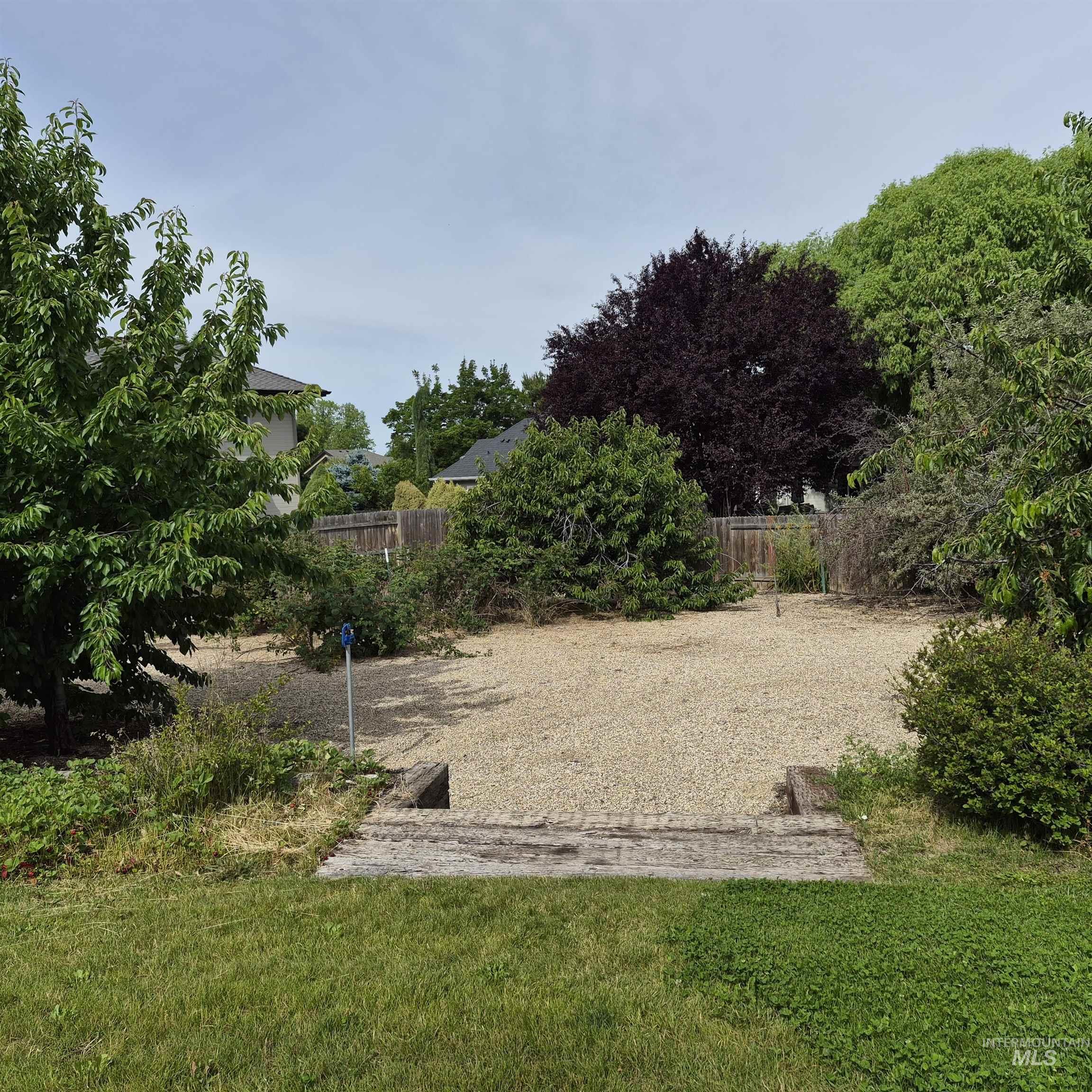 1939 N Sevenoaks Way, Eagle, Idaho 83616, 3 Bedrooms, 2.5 Bathrooms, Residential For Sale, Price $617,000,MLS 98990913