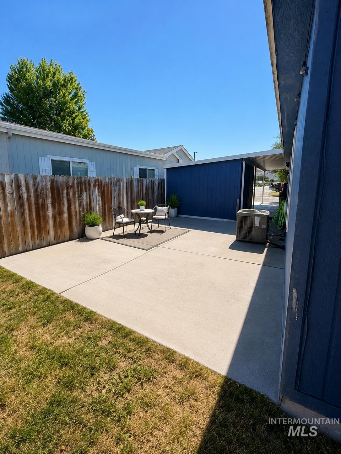 1401 Republic Lane, Emmett, Idaho 83617, 2 Bedrooms, 2 Bathrooms, Residential For Sale, Price $145,000,MLS 98990916