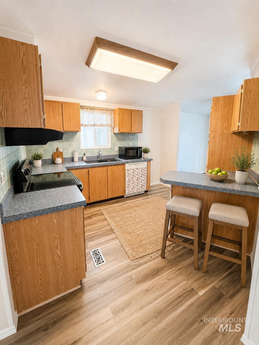 1401 Republic Lane, Emmett, Idaho 83617, 2 Bedrooms, 2 Bathrooms, Residential For Sale, Price $145,000,MLS 98990916