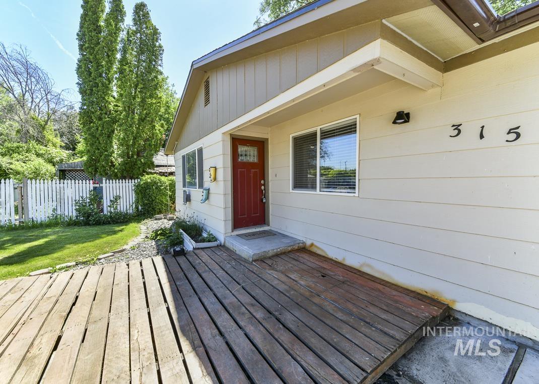 315 W Washington, Homedale, Idaho 83628, 3 Bedrooms, 1 Bathroom, Residential For Sale, Price $279,000, 98990917