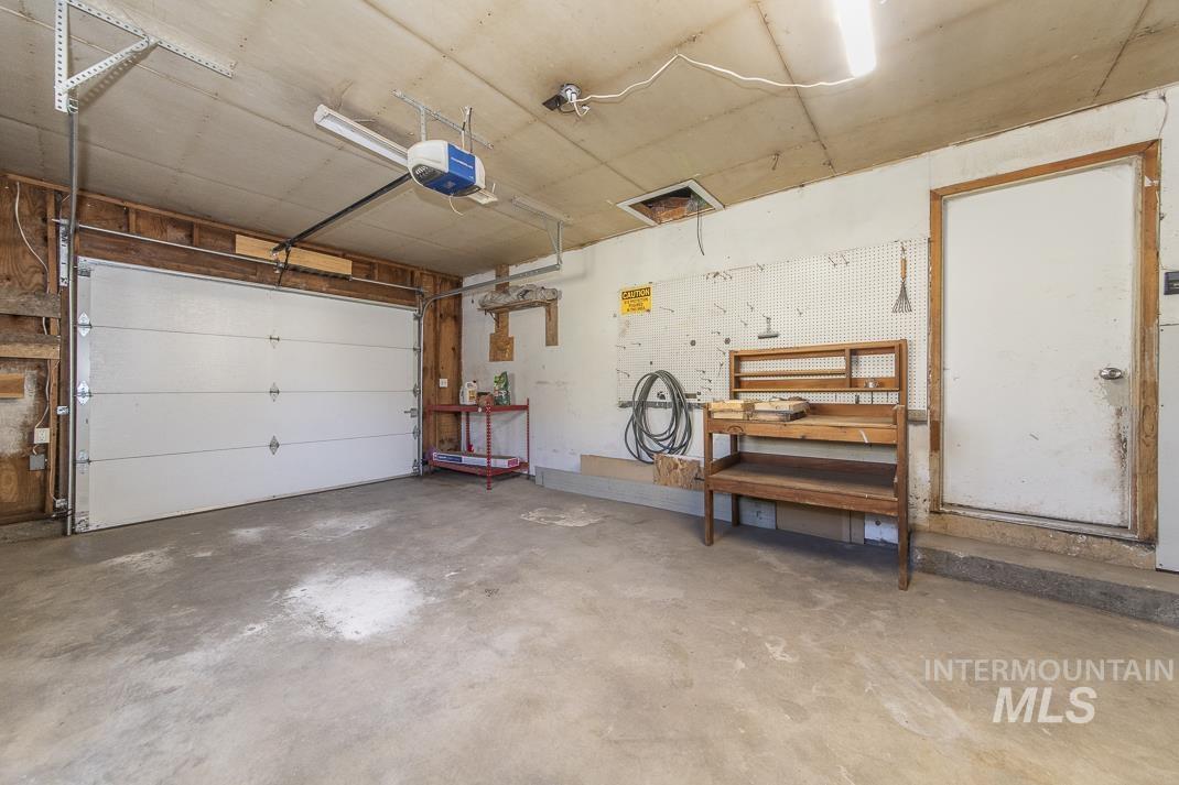 315 W Washington, Homedale, Idaho 83628, 3 Bedrooms, 1 Bathroom, Residential For Sale, Price $279,000, 98990917