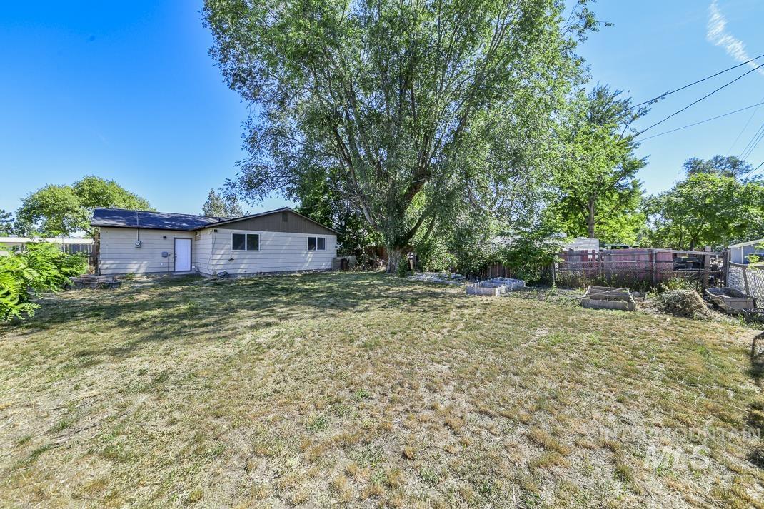 315 W Washington, Homedale, Idaho 83628, 3 Bedrooms, 1 Bathroom, Residential For Sale, Price $279,000, 98990917