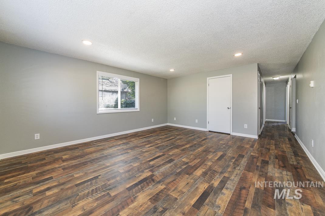 315 W Washington, Homedale, Idaho 83628, 3 Bedrooms, 1 Bathroom, Residential For Sale, Price $279,000, 98990917