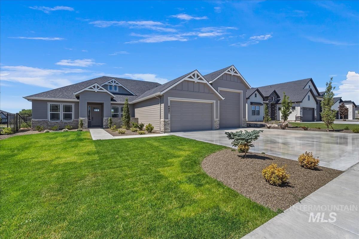 6897 E Chicke Hawk Loop, Nampa, Idaho 83686, 3 Bedrooms, 3 Bathrooms, Residential For Sale, Price $879,900, 98990918