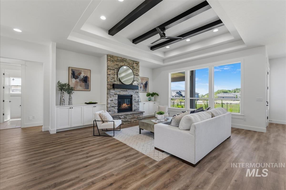 6897 E Chicke Hawk Loop, Nampa, Idaho 83686, 3 Bedrooms, 3 Bathrooms, Residential For Sale, Price $879,900, 98990918