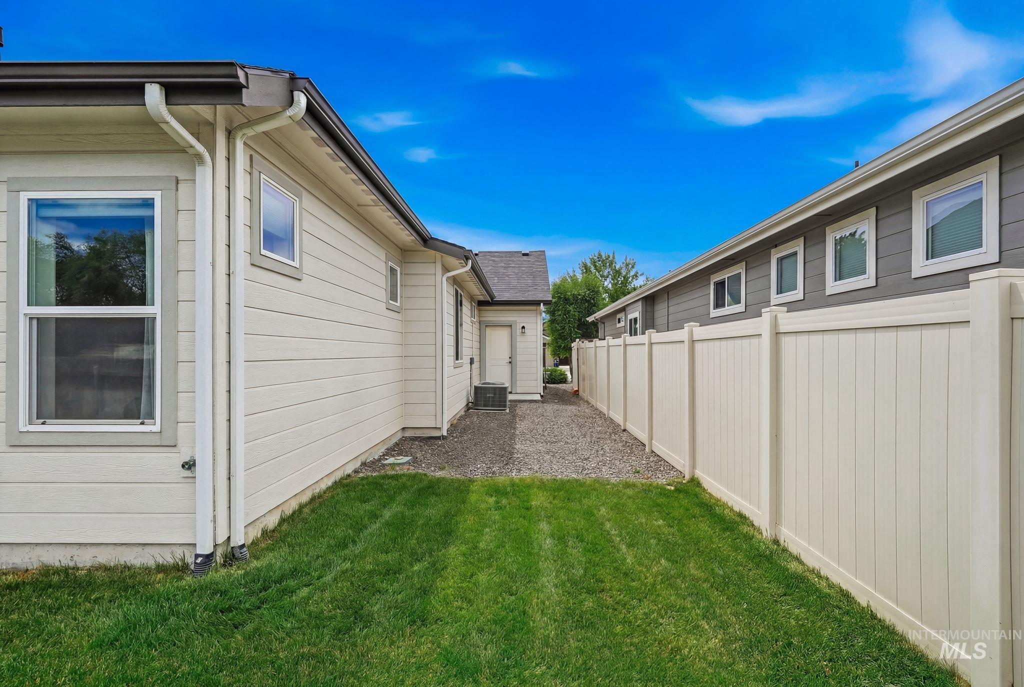 10668 W Goldenrod Ave., Boise, Idaho 83713, 3 Bedrooms, 2.5 Bathrooms, Residential For Sale, Price $675,000, 98990920