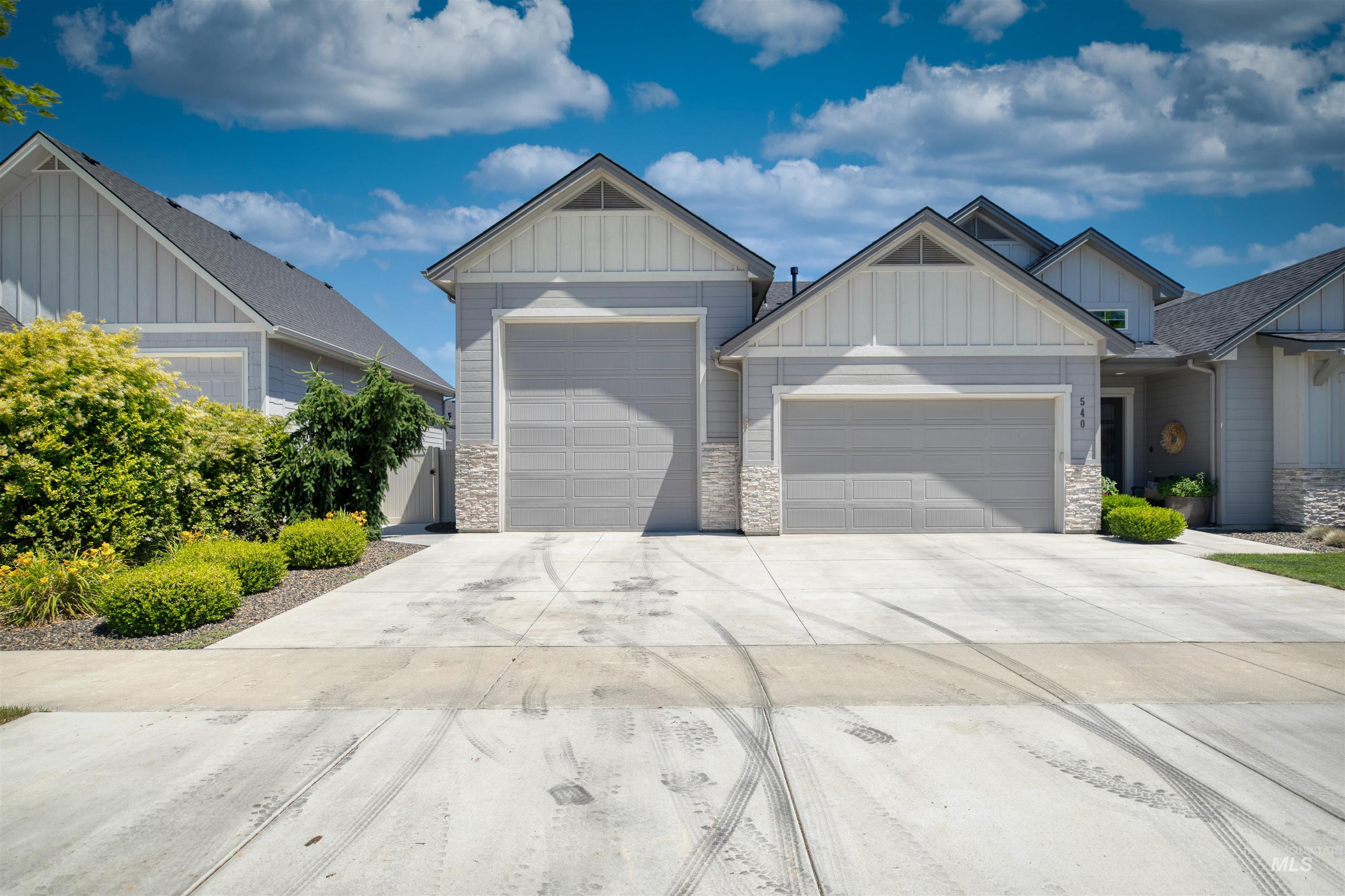 540 E Andes Dr, Kuna, Idaho 83634, 3 Bedrooms, 3.5 Bathrooms, Residential For Sale, Price $765,000, 98990923